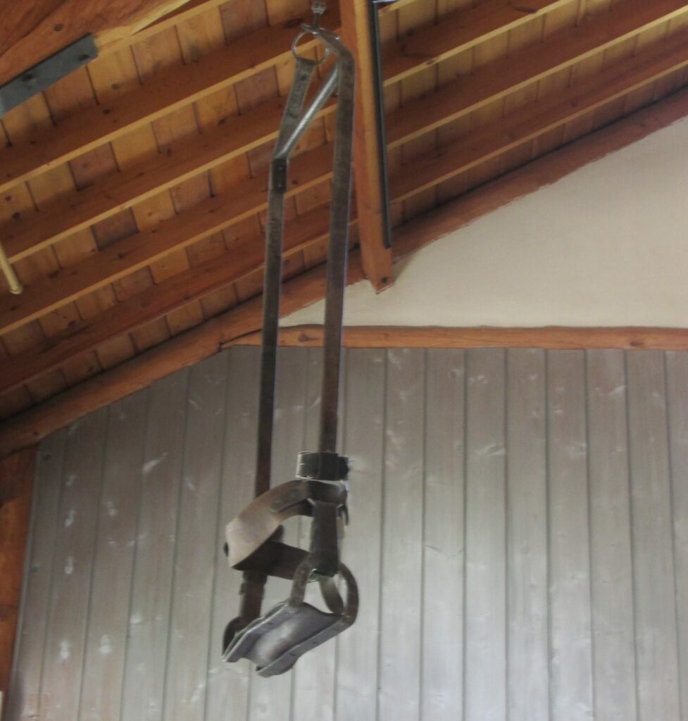 hang from a bosun chair